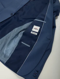 Blazer azul com micro padrão