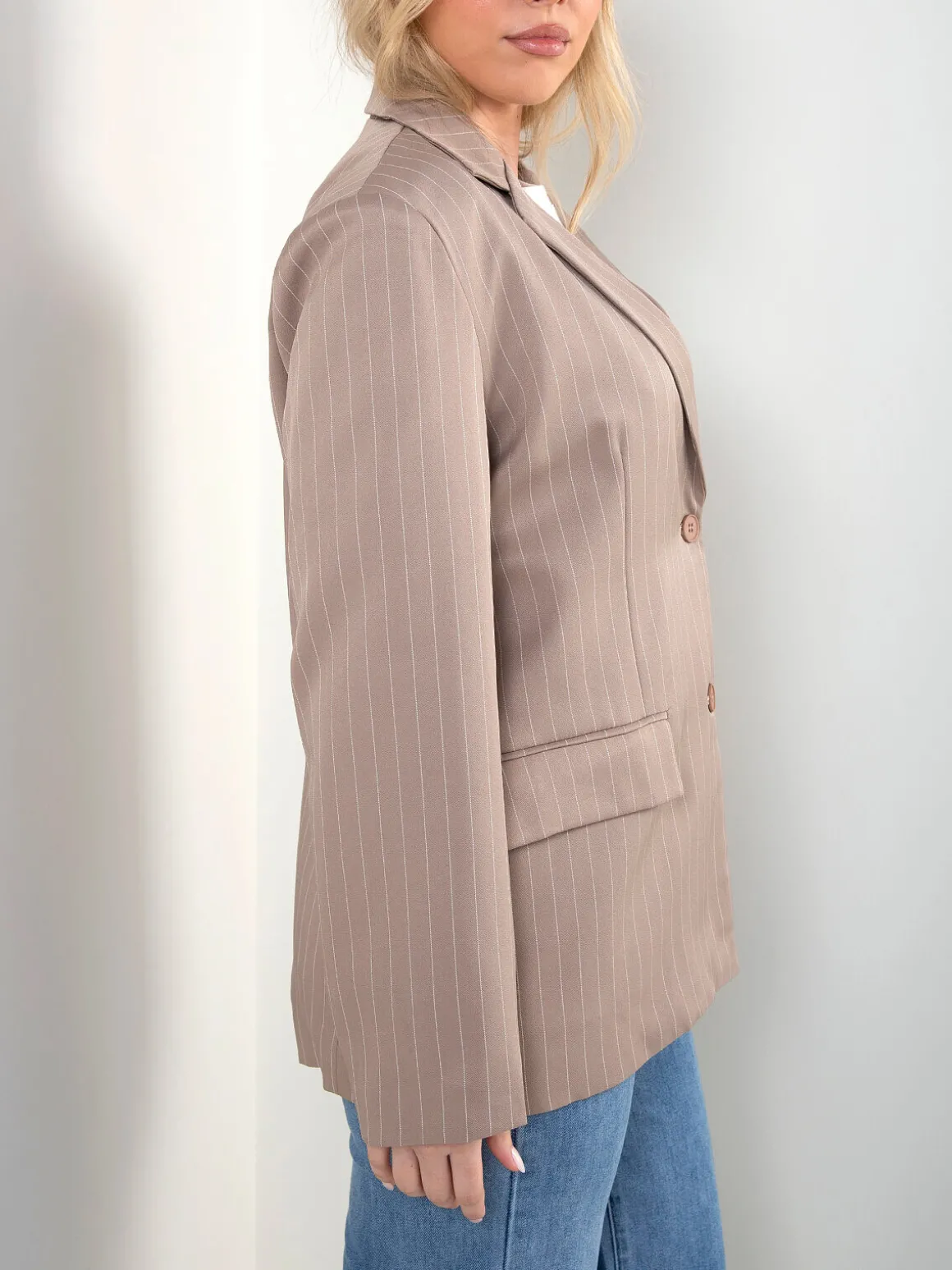 Blazer com riscas diplomáticas