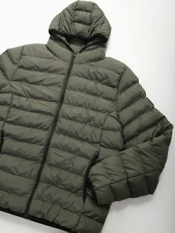 Blusão acolchoado com capuz