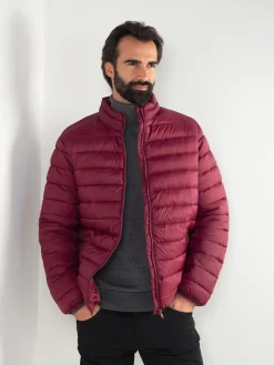 Blusão acolchoado com gola subida