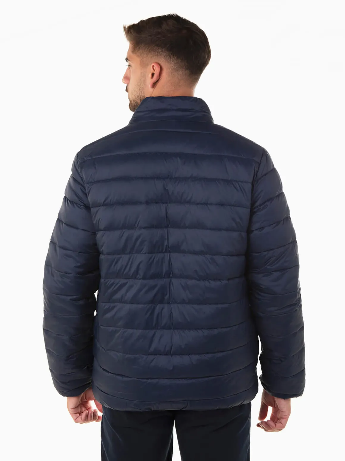 Blusão acolchoado com gola subida