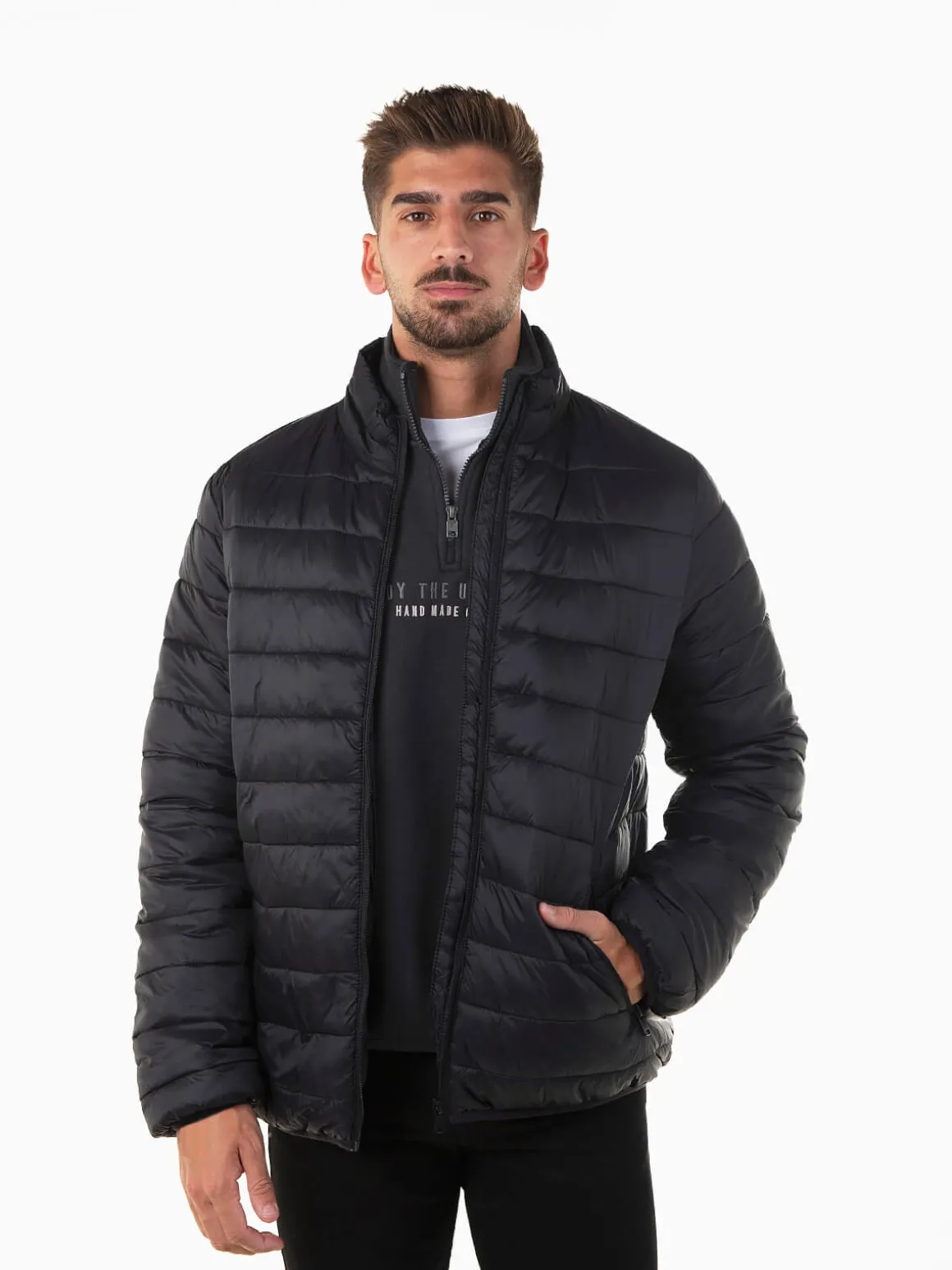 Blusão acolchoado com gola subida