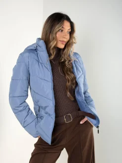 Blusão acolchoado impermeável com capuz removível