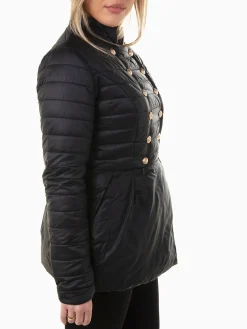 Blusão acolchoado leve com botões dourados