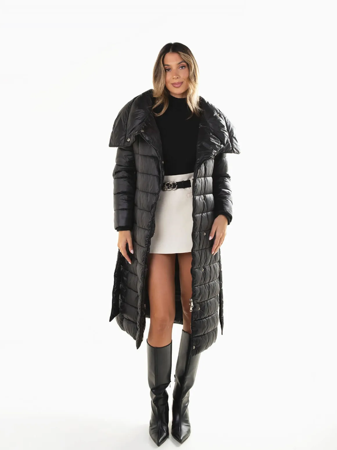 Blusão comprido acolchoado com cinto