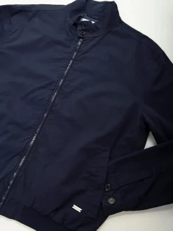 Bomber azul marinho em sarja