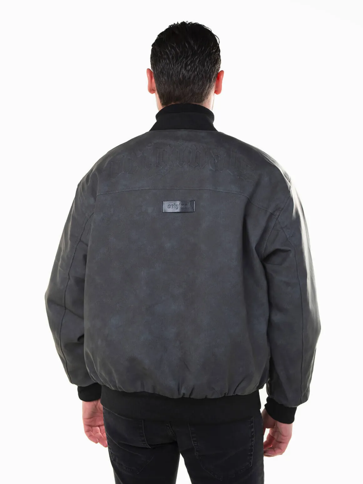 Bomber efeito pele com interior em pelo