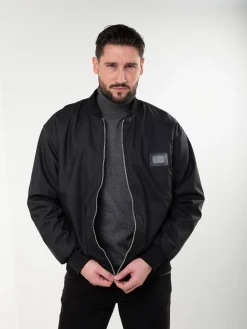 Bomber preto com forro pelo