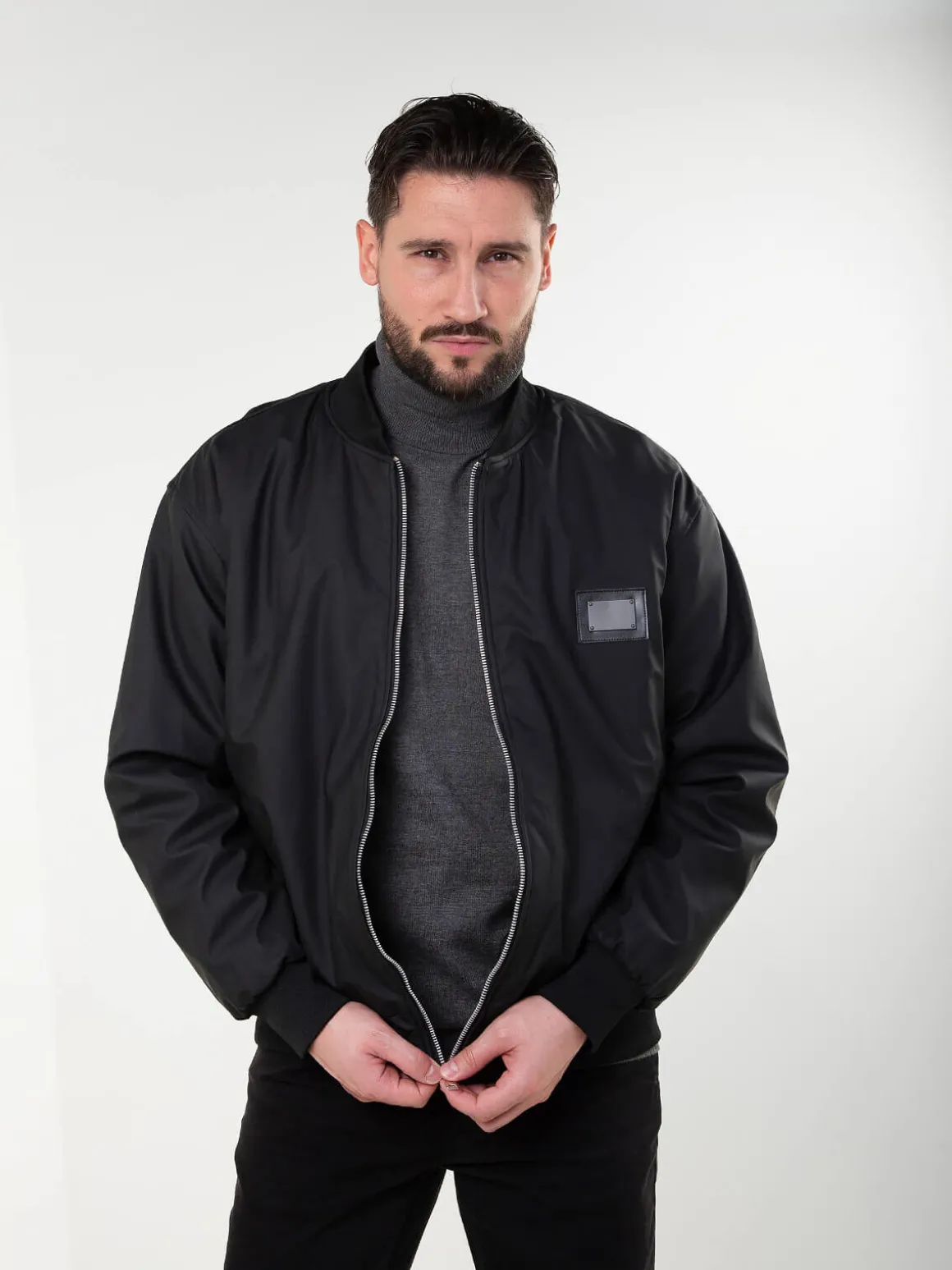 Bomber preto com forro pelo