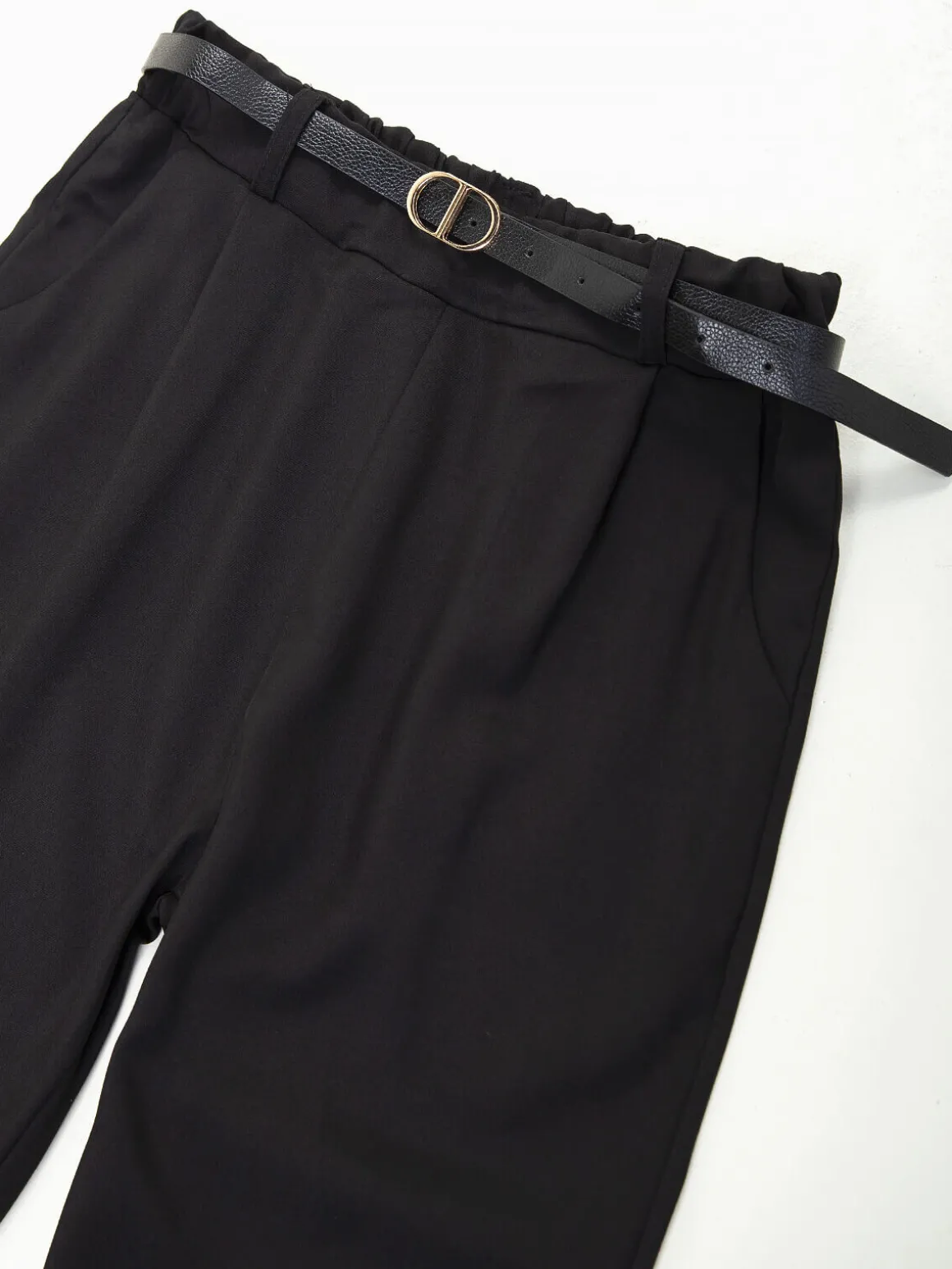 Calças alfaiataria com cinto e cintura elástica