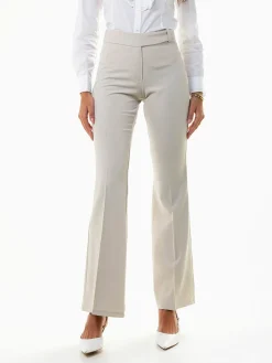 Calças boca de sino com pinças