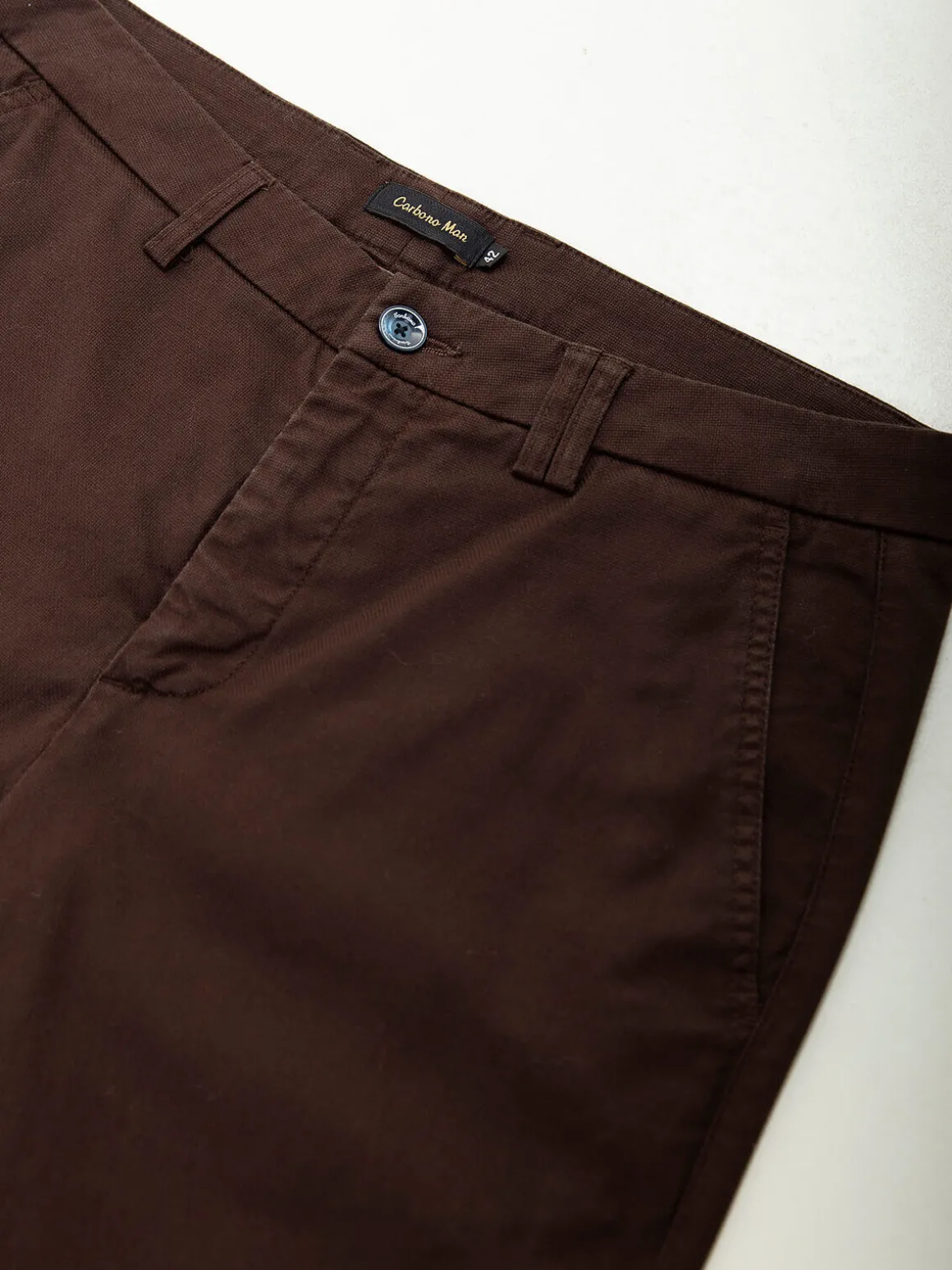 Calças chino estruturadas