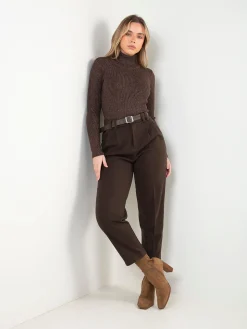 Calças de fazenda com cinto