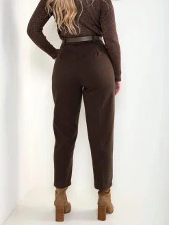 Calças de fazenda com cinto