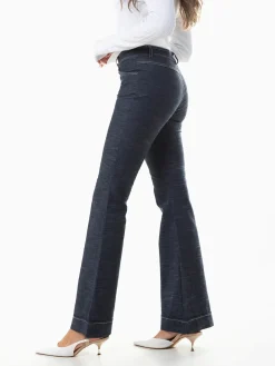 Calças efeito ganga à boca de sino