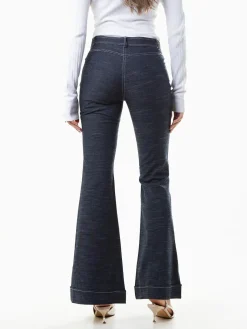 Calças efeito ganga à boca de sino