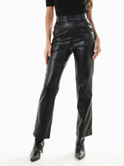 Calças efeito pele de perna larga