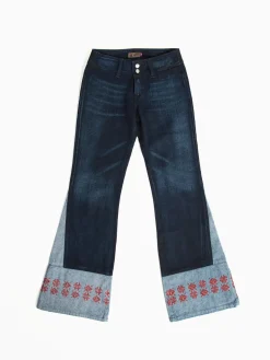 Calças ganga boca de sino com bordados