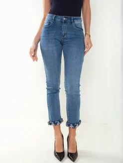 Calças ganga justas com bordados