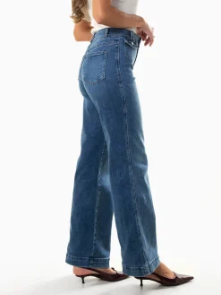 Calças ganga largas com bolsos