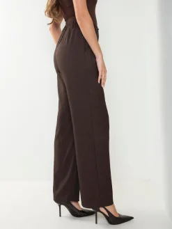 Calças perna larga com cintura alta