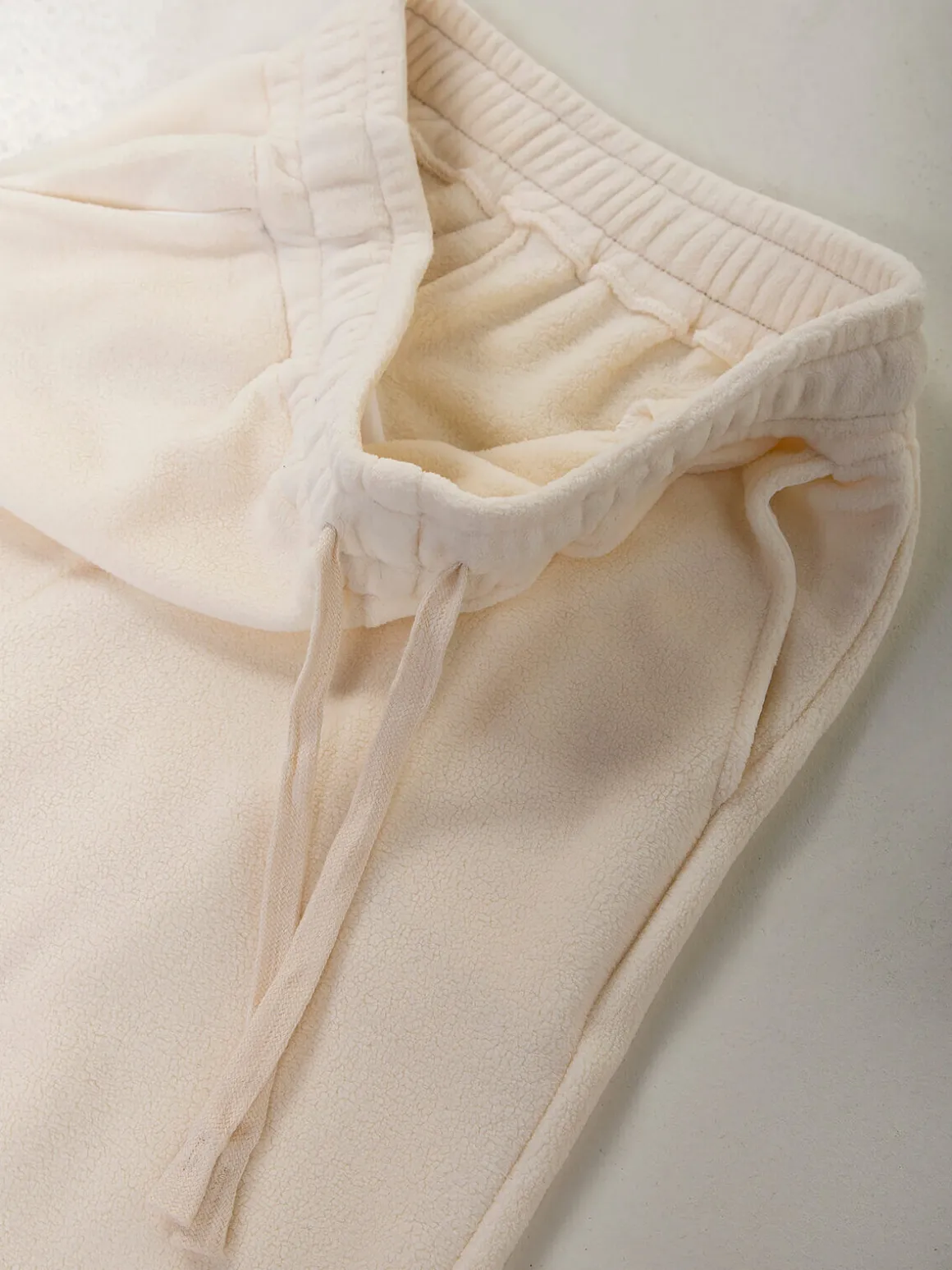 Calças polares com cintura elástica