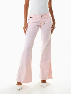 Calças sarja à boca de sino