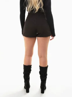 Calções alfaiataria com sobreposição