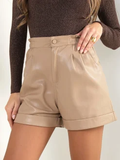 Calções efeito pele de cintura alta