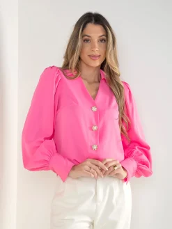 Camisa acetinada com manga abalonada