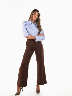 Camisa com aplicações