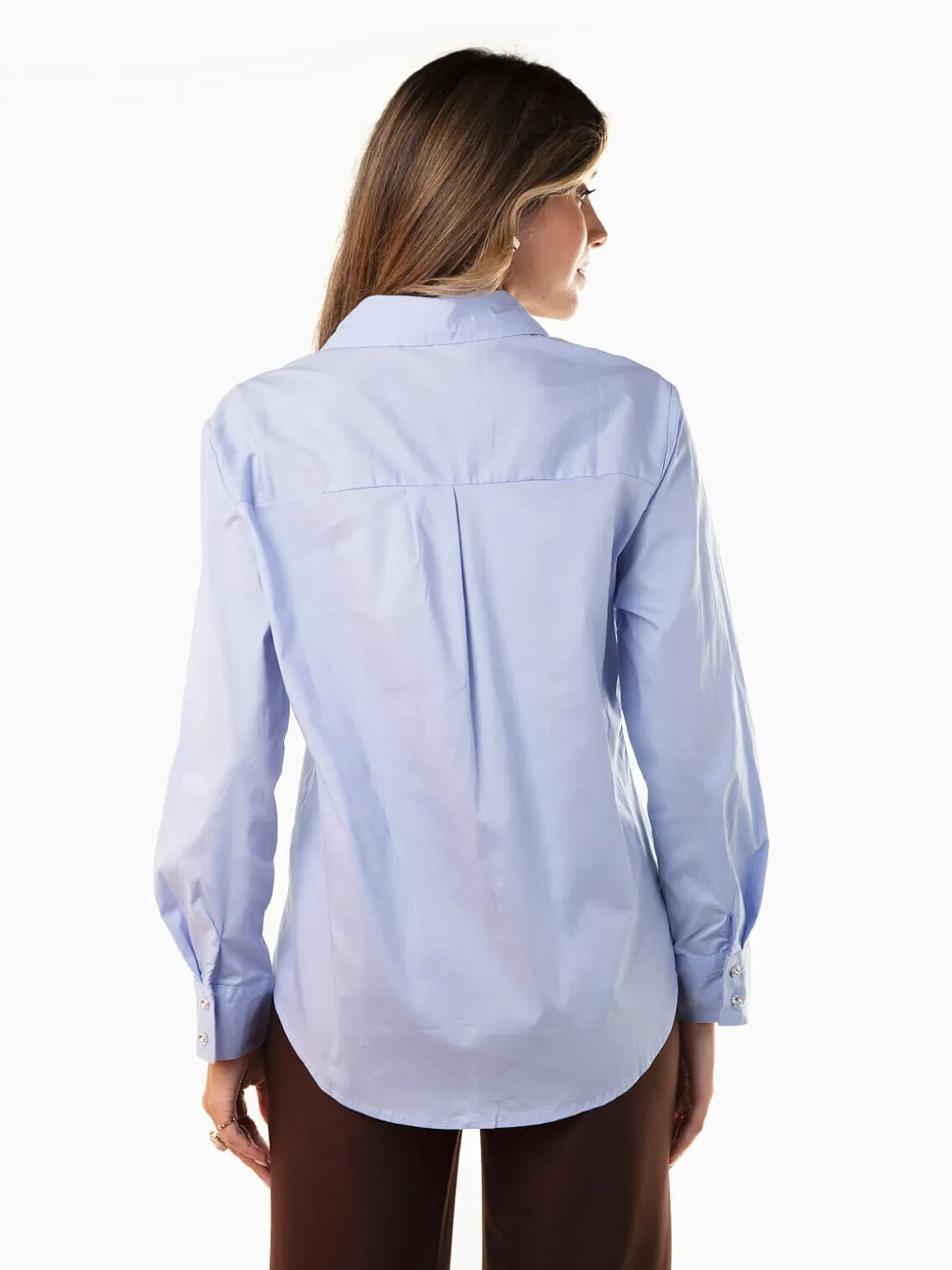 Camisa com aplicações