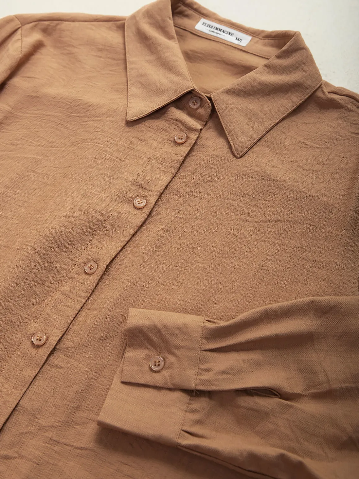 Camisa crepe fluída