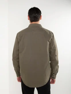 Camisa em sarja verde tropa