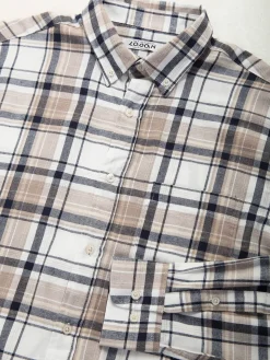 Camisa flanela bege com xadrez azul marinho