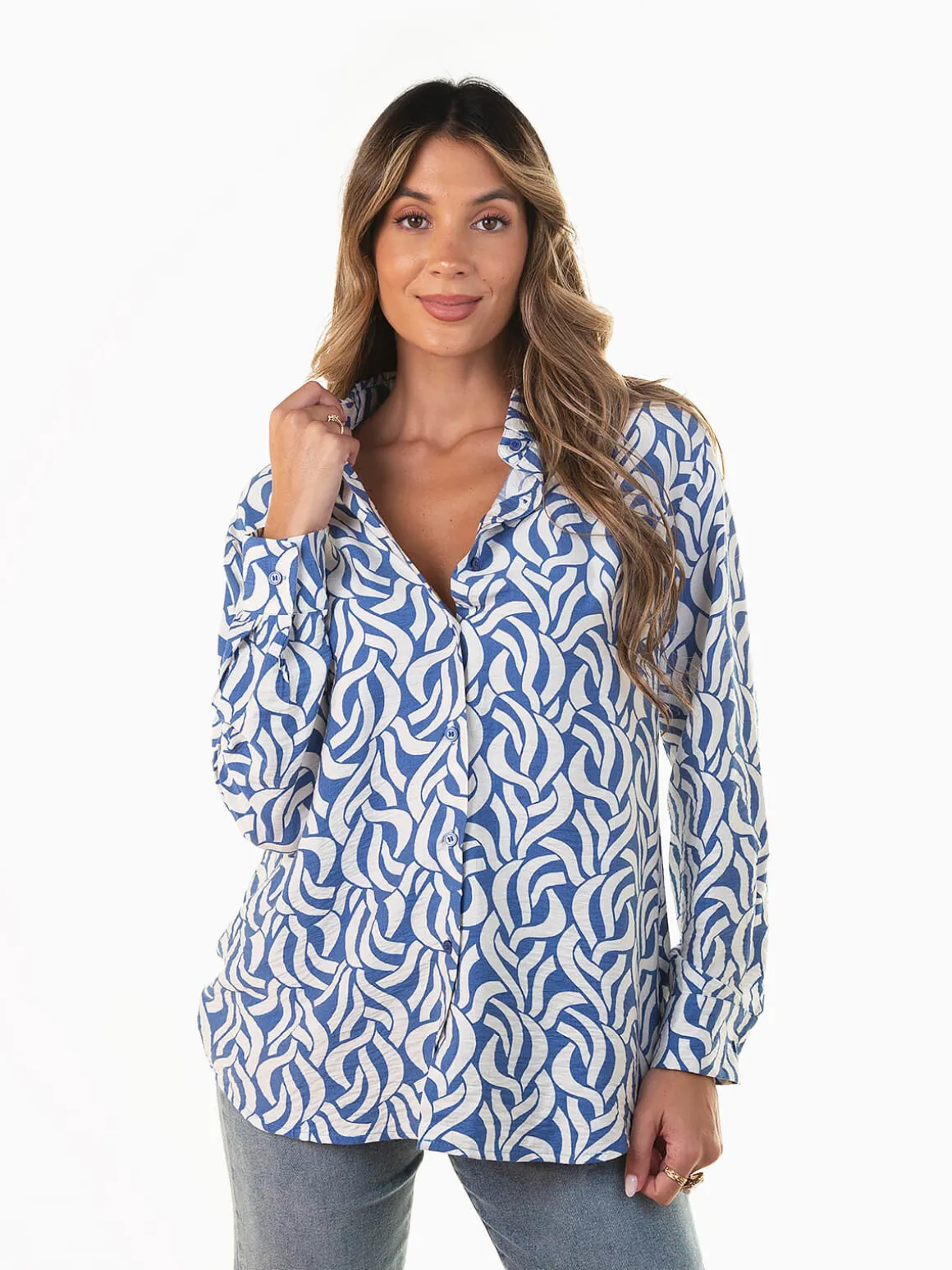 Camisa fluída com padrão geométrico