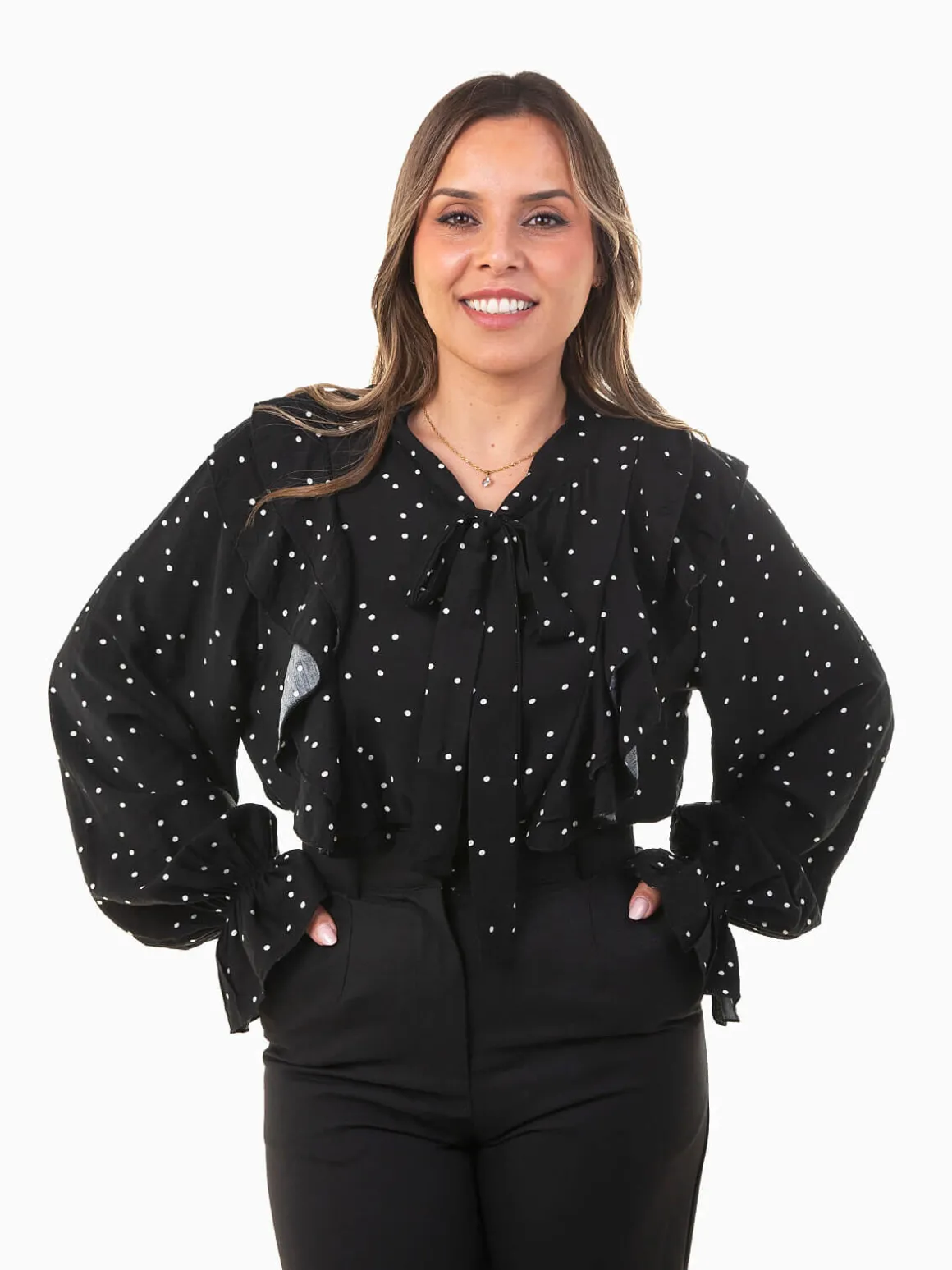 Camisa fluída às bolinhas