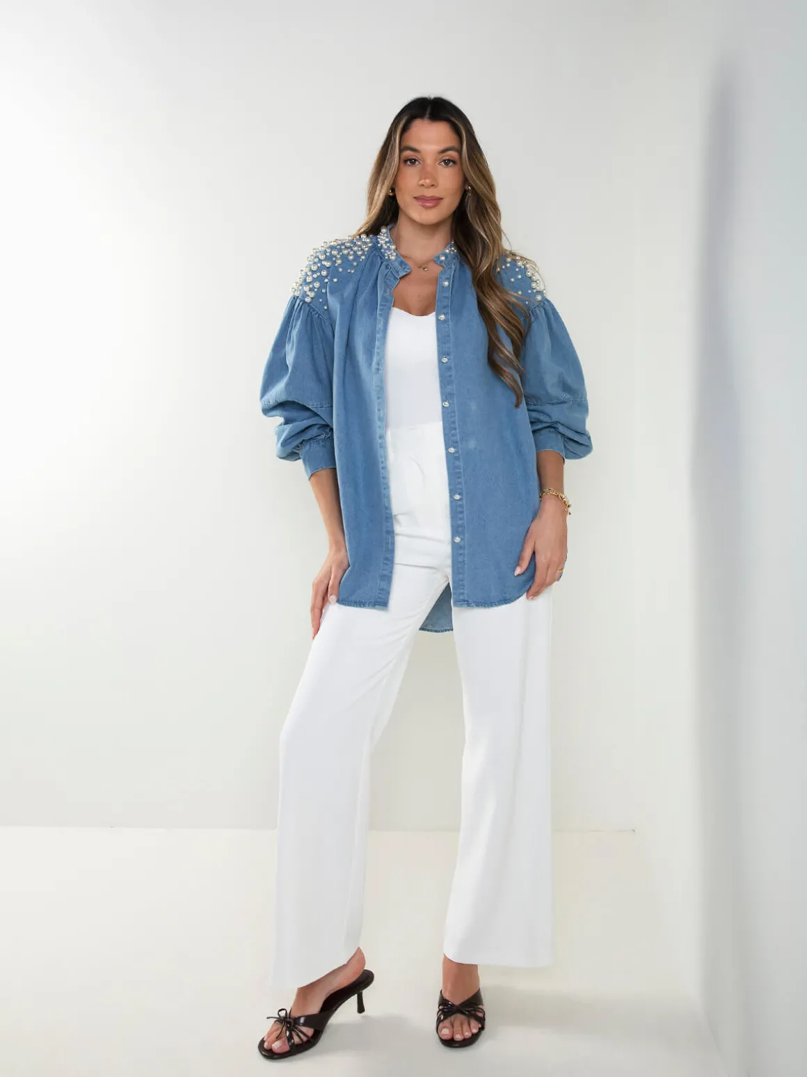 Camisa ganga com pérolas