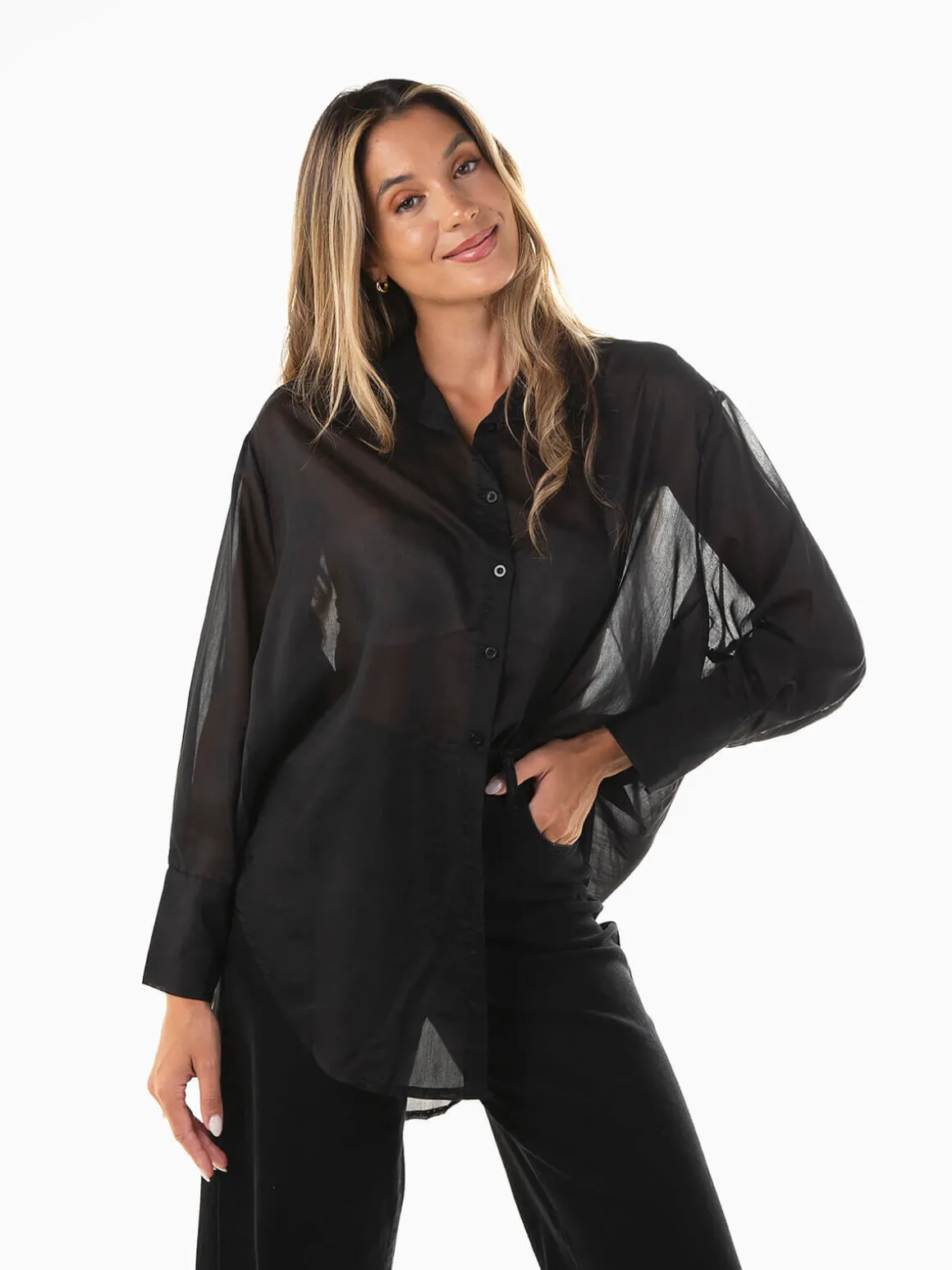 Camisa oversized semitransparente