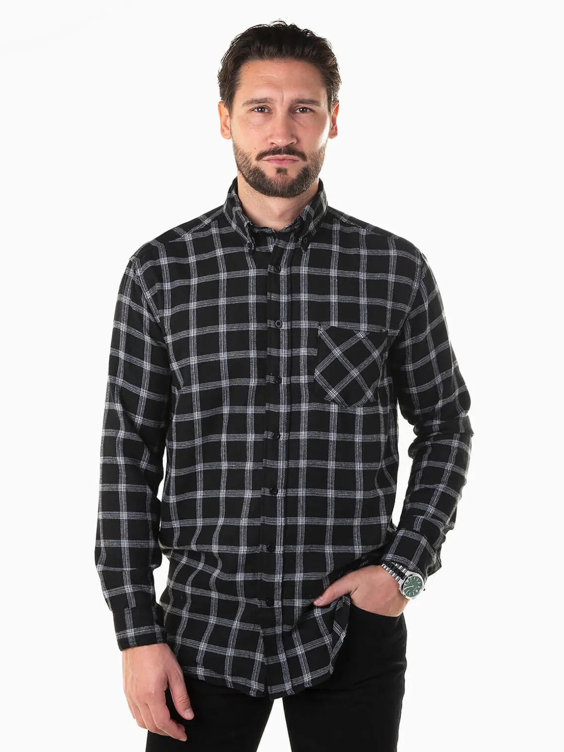 Camisa preta xadrez com bolso