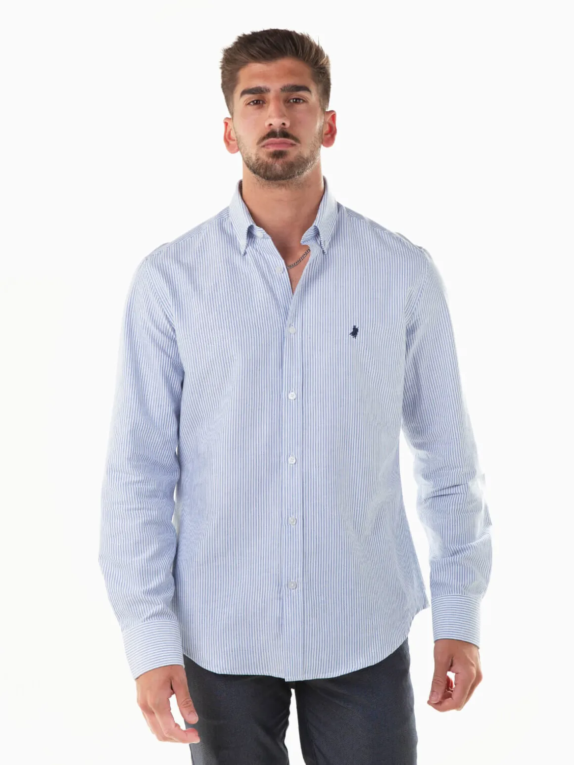 Camisa às riscas com símbolo