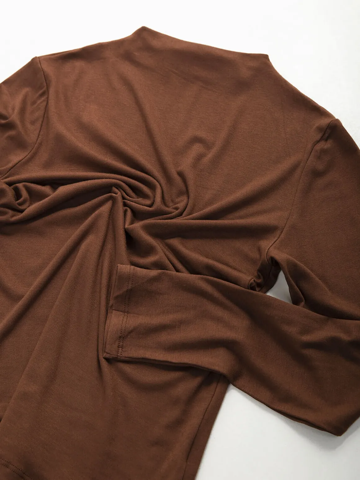 Camisola básica gola subida