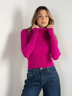 Camisola canelada com gola alta