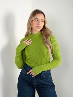 Camisola canelada com gola perkins