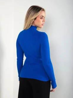 Camisola canelada com gola perkins