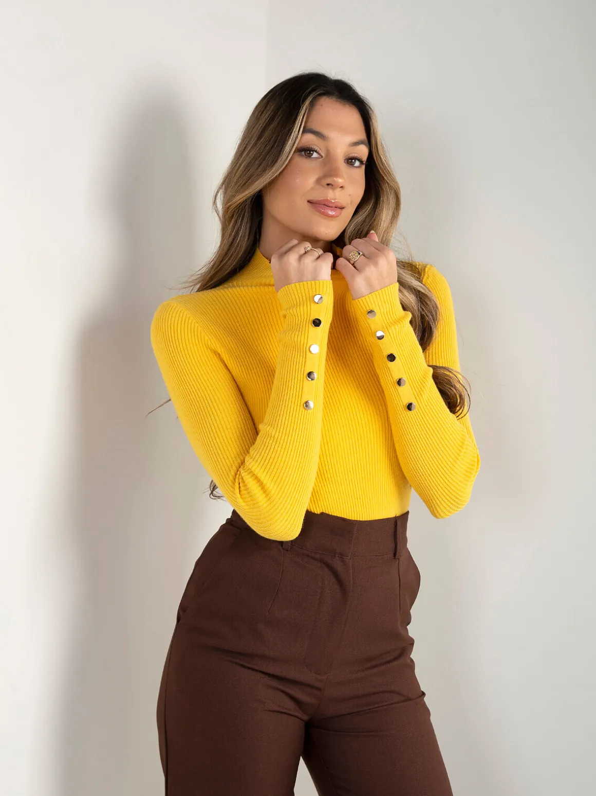 Camisola canelada gola perkins e botões