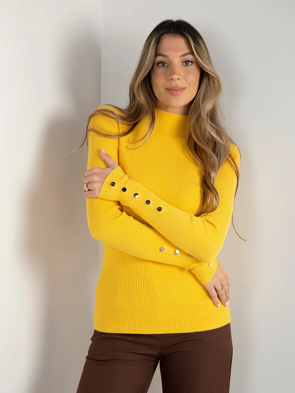 Camisola canelada gola perkins e botões