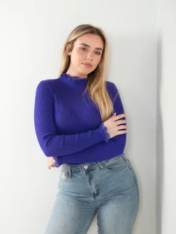 Camisola de malha canelada com renda