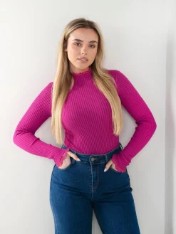 Camisola de malha canelada com renda