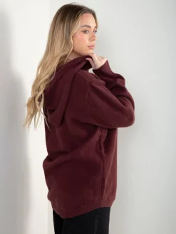 Camisola de malha com capuz e botões